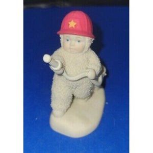 Snowbabies To The Rescue Firefighter Figurine Fireman Department 56 3” Figure